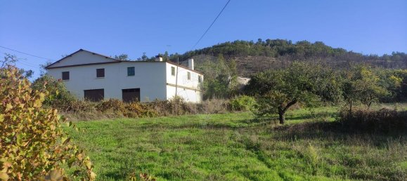 3 Schlafzimmer Haus in Belmonte, Portugal, Nr. 42393 2