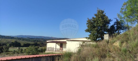 3 Schlafzimmer Haus in Belmonte, Portugal, Nr. 42393 9