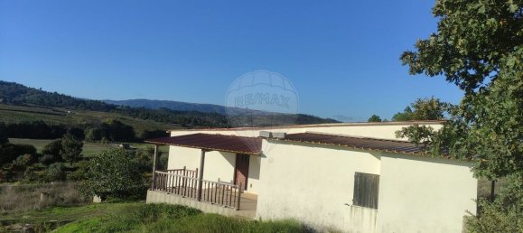 3 Schlafzimmer Haus in Belmonte, Portugal, Nr. 42393 10