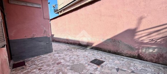 2 bedrooms Villa in Grumo Nevano, Italy No. 273369 6