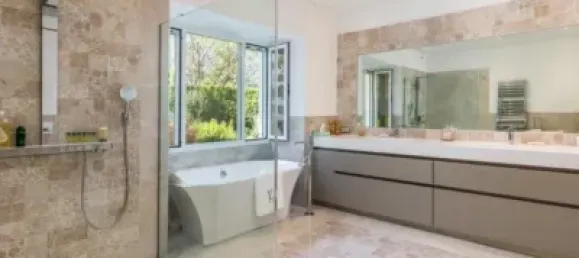 5 bedrooms Villa in Estepona, Spain No. 105630 12