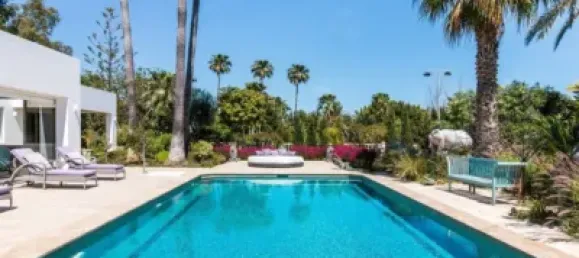 5 bedrooms Villa in Estepona, Spain No. 105630 16