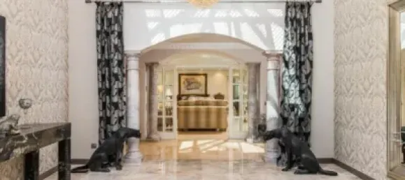 5 bedrooms Villa in Estepona, Spain No. 105630 21