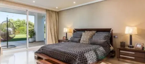 5 bedrooms Villa in Estepona, Spain No. 105630 13