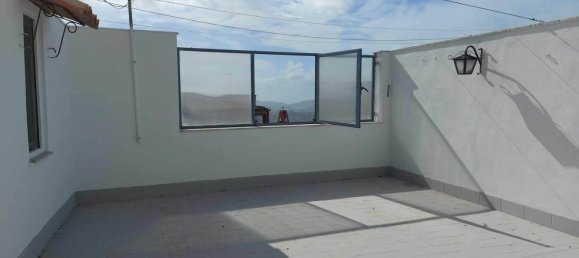 Дом с 6 комнатами в Наро, Италия № 115556 9