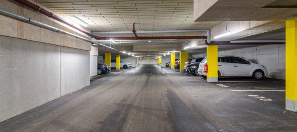 مرآب في Bad Hall, Austria رقم 186537 4