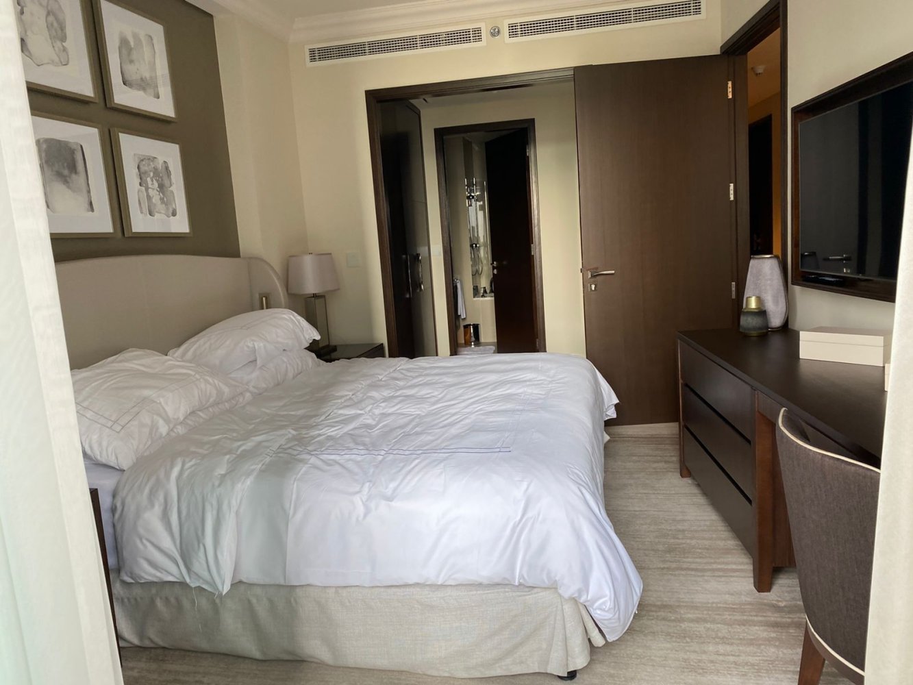 1 bedroom Apartment in Downtown Dubai (Downtown Burj Dubai), UAE No. 105756