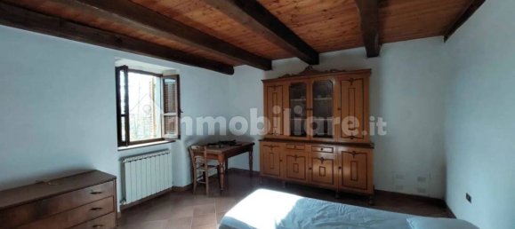 Villa de 4 dormitorios en Poppi, Italy No. 209364 32