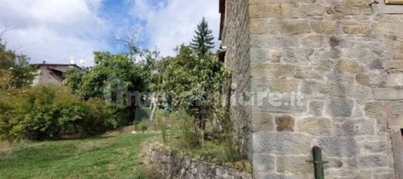 Villa de 4 dormitorios en Poppi, Italy No. 209364 36