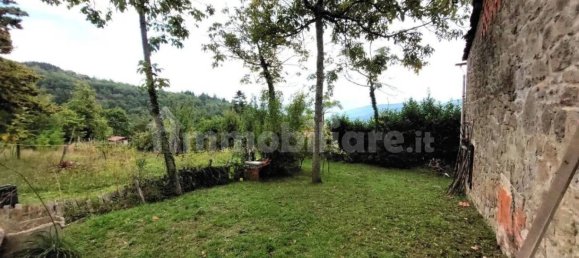 Villa de 4 dormitorios en Poppi, Italy No. 209364 2