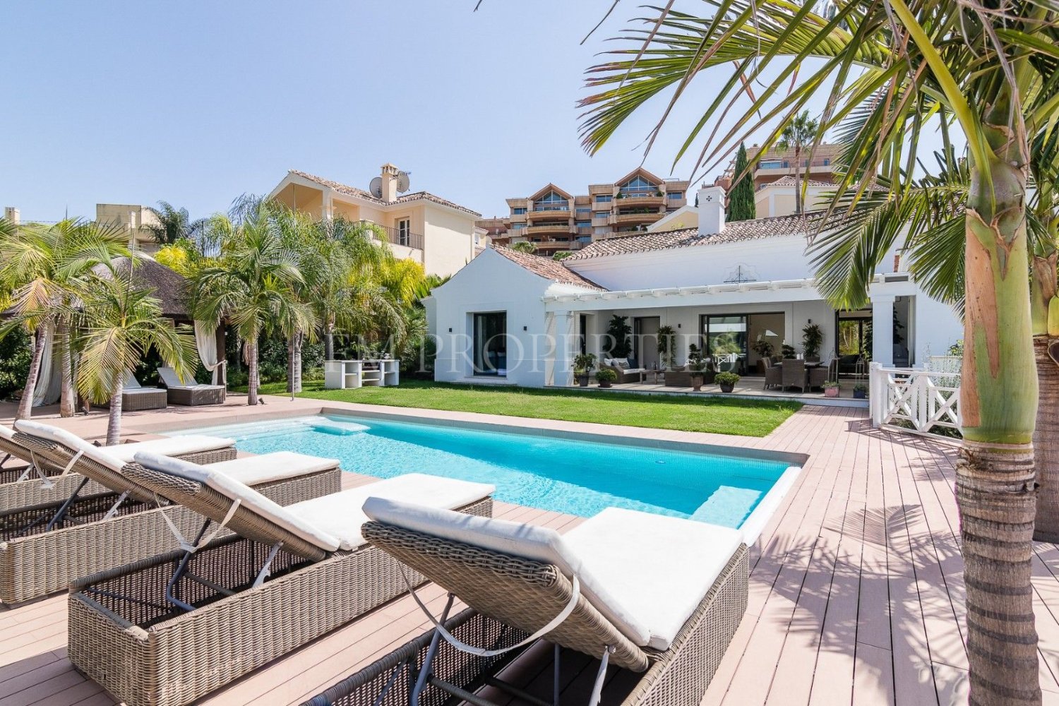 4 Schlafzimmer Villa in Marbella, Spain, Nr. 75414