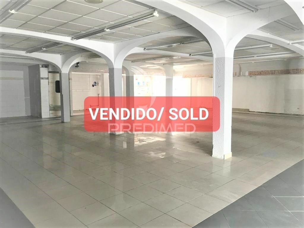 751m² Warehouse in Albufeira, Portugal No. 253503