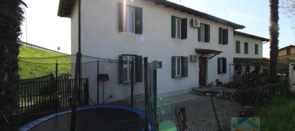 4 rooms House in Udine, Italy No. 21543 20