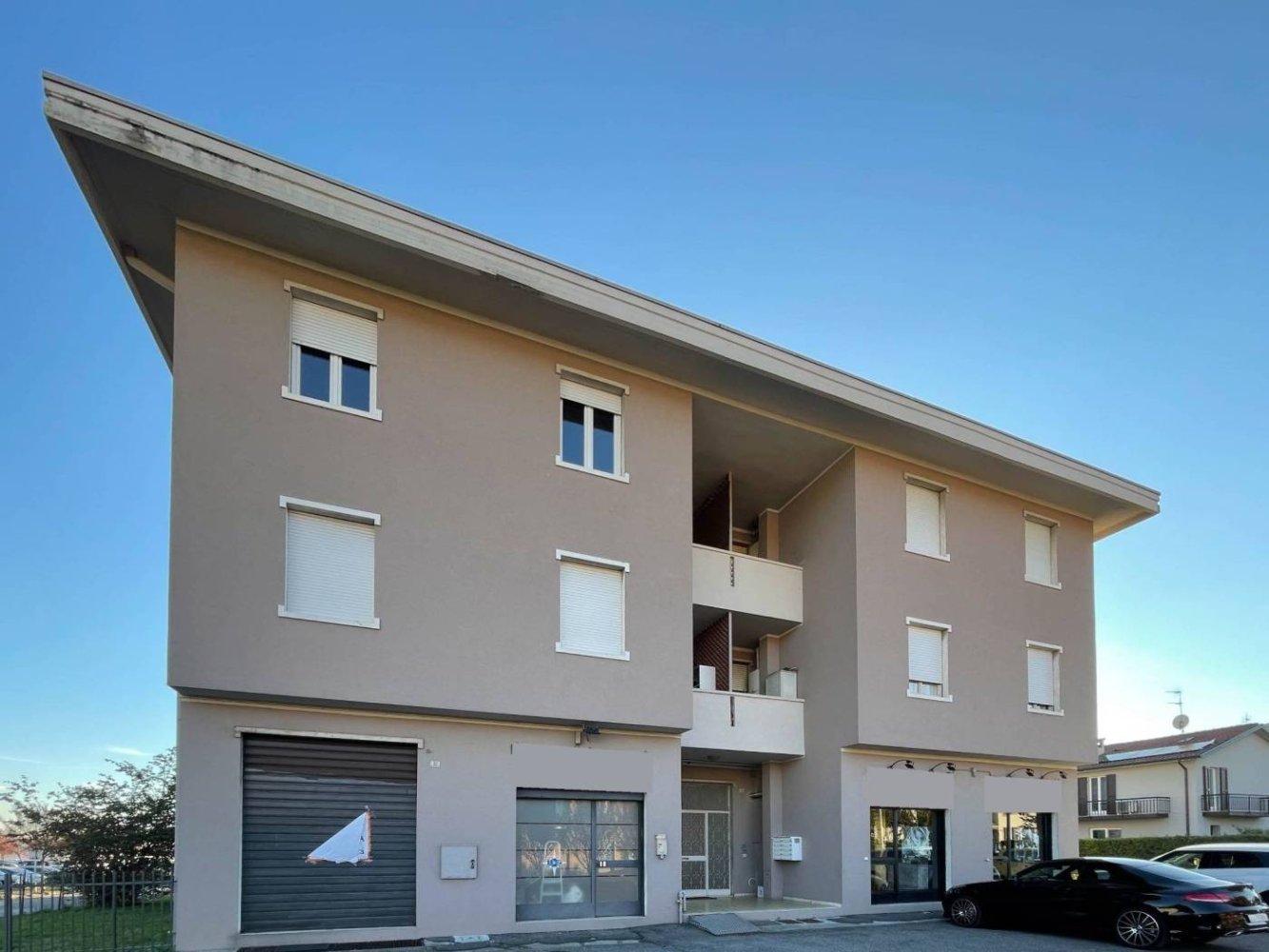 1-Zimmer Gewerbliche Immobilie in Gussago, Italy, Nr. 92364