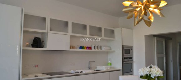 Квартира с 1 спальней в Сент-Джулианс, Мальта № 9679 4