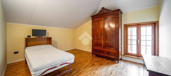 5 bedrooms Villa in Varano de' Melegari, Italy No. 206503 16