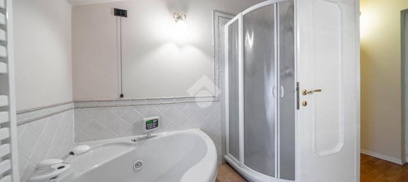 5 bedrooms Villa in Varano de' Melegari, Italy No. 206503 26