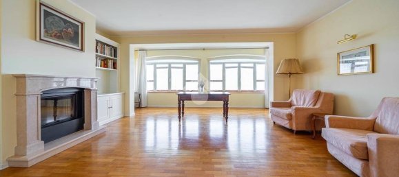 5 bedrooms Villa in Varano de' Melegari, Italy No. 206503 2