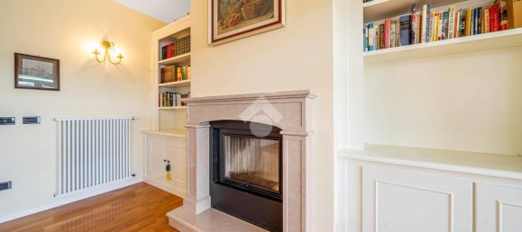 5 bedrooms Villa in Varano de' Melegari, Italy No. 206503 4