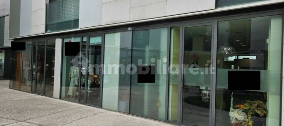1 room Commercial property in Lugo, Italy No. 15706 3