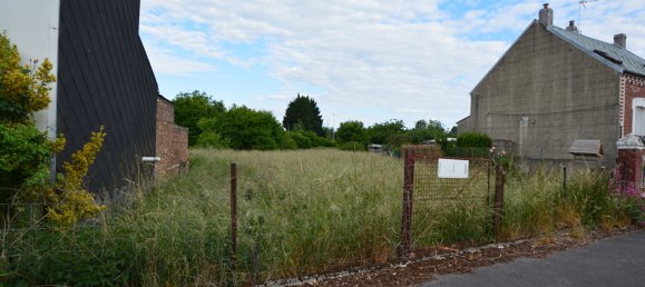 Grundstück in Tergnier, France, Nr. 85701 2