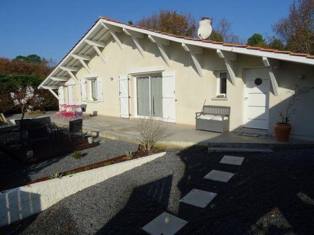 3 bedrooms House in Biganos, France No. 9361