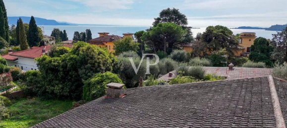 10 rooms Villa in Gardone Riviera, Italy No. 31975 20