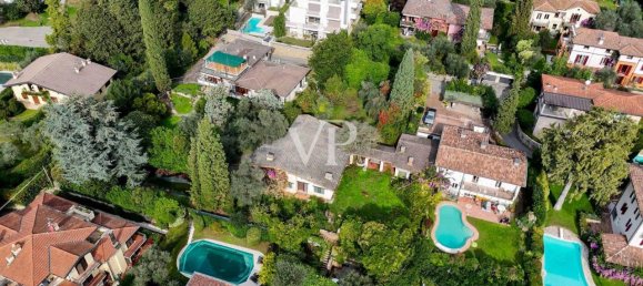 10 rooms Villa in Gardone Riviera, Italy No. 31975 15