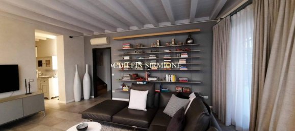 Квартира с 4 комнатами в Сирмионе, Италия № 17491 7