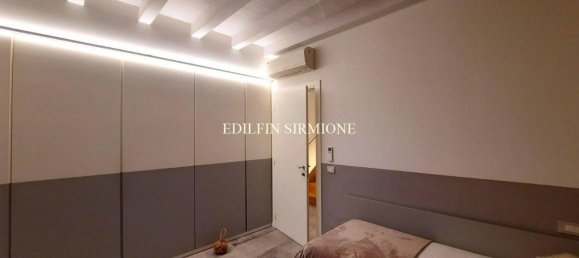 Квартира с 4 комнатами в Сирмионе, Италия № 17491 18