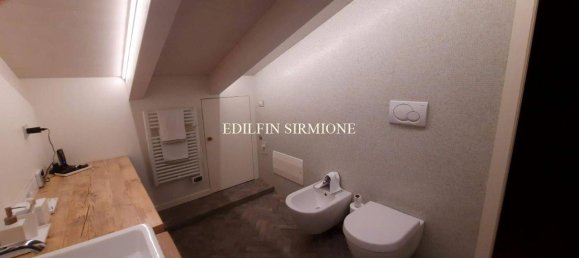 Квартира с 4 комнатами в Сирмионе, Италия № 17491 30