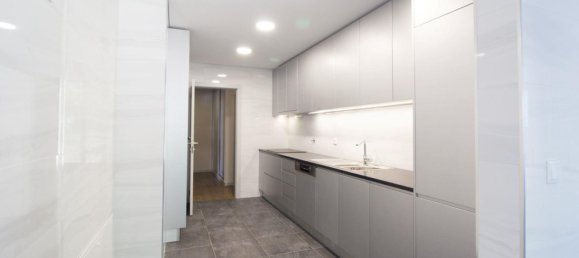 3 bedrooms Apartment in Porto, Portugal No. 130153 18