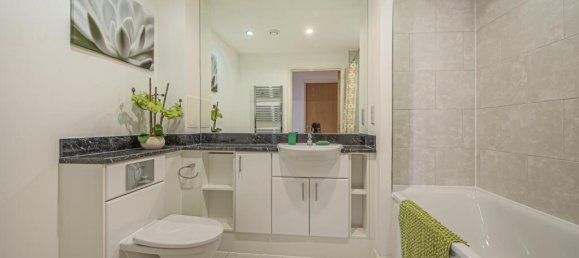 2 bedrooms Apartment in London, United Kingdom No. 7740 26