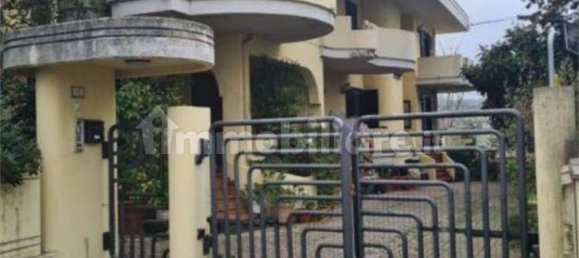 5 Schlafzimmer Haus in Corropoli, Italy, Nr. 272765 3