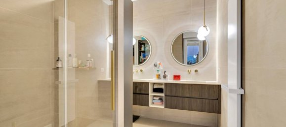 4 bedrooms Apartment in Milan, Italy No. 246642 4