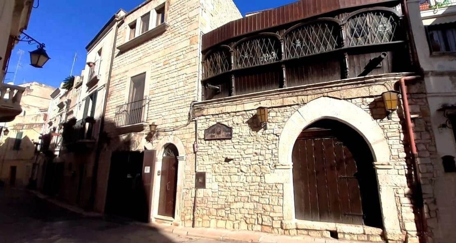  عقار تجاري في Acquaviva delle Fonti, Italy 545متر مربع رقم 169139