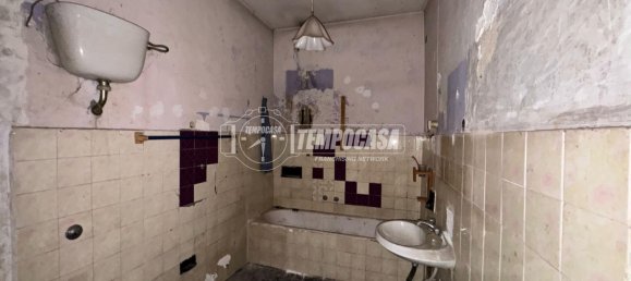 1 bedroom Apartment in Gricignano di Aversa, Italy No. 102875 6