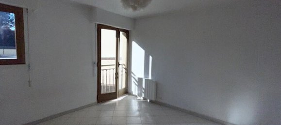 Apartamento T2 em Sonchamp, France N.º 291425 2