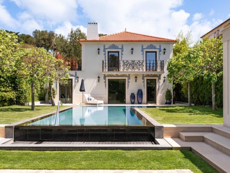 3 bedrooms Villa in Cascais, Portugal No. 319745