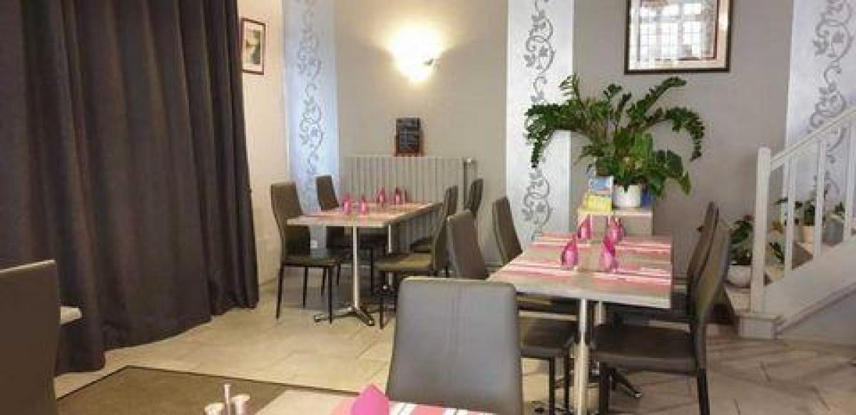 Oficina en Tours, France 150 m² No. 17850