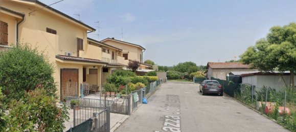6 rooms House in Baricella, Italy No. 99924 5