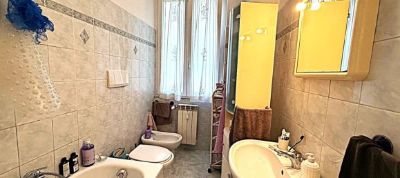 5 rooms Apartment in Savona, Italy No. 284322 15