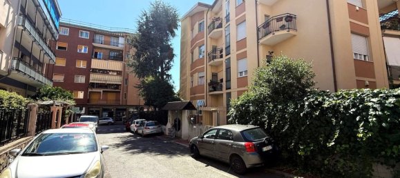 5 rooms Apartment in Savona, Italy No. 284322 3