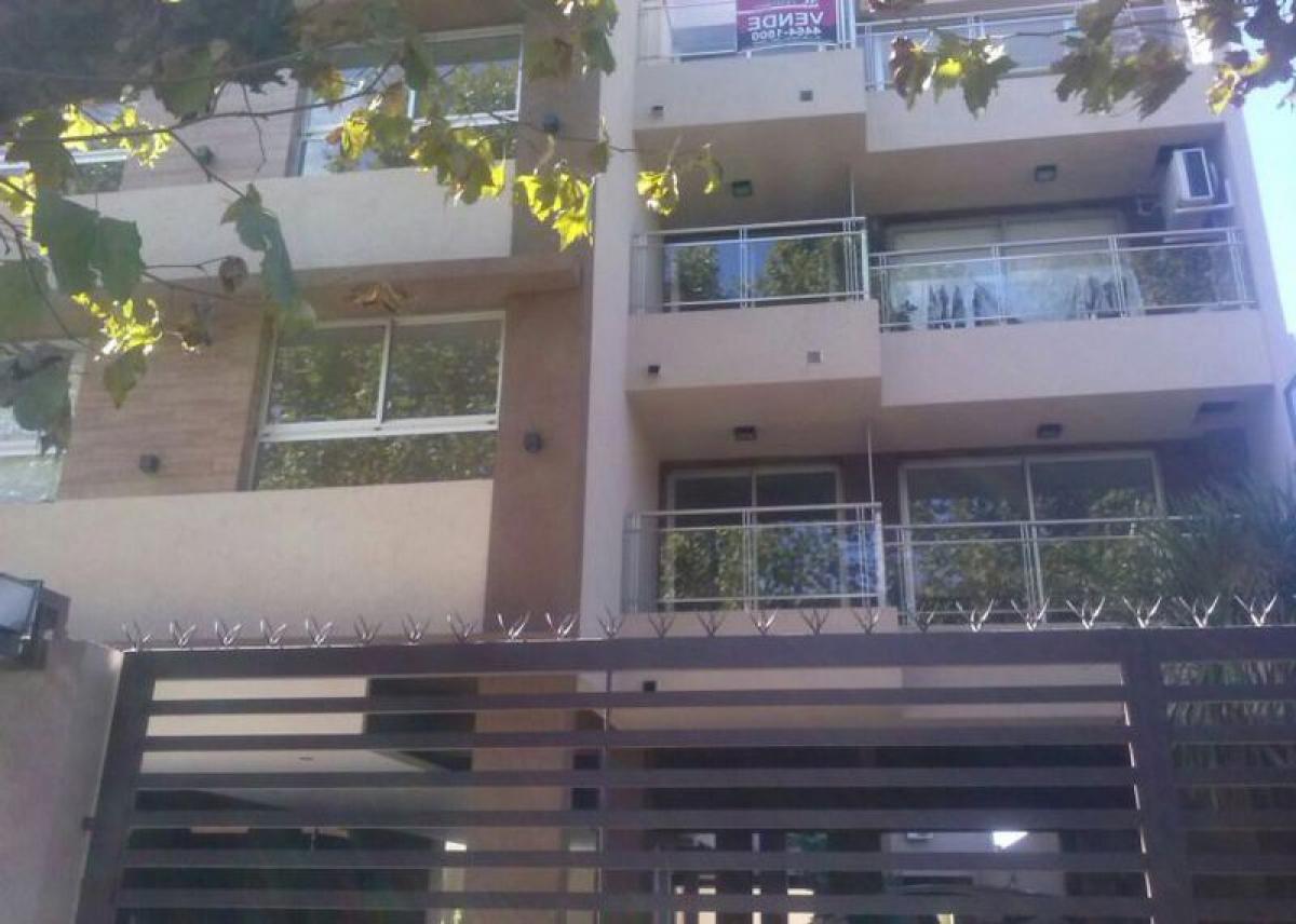 Studio in Moron, Argentina No. 12892