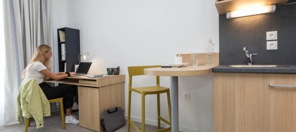 Studio in Lille, France No. 253572 10