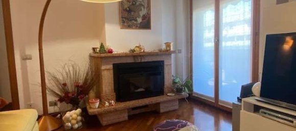 4 rooms Apartment in Voghera, Italy No. 315005 9