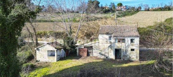 3 bedrooms House in Ancona, Italy No. 157260 13