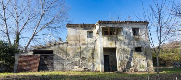 3 bedrooms House in Ancona, Italy No. 157260 6