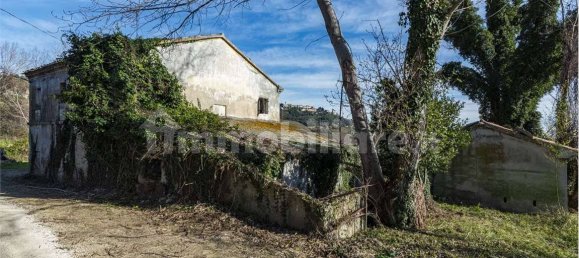 3 bedrooms House in Ancona, Italy No. 157260 10