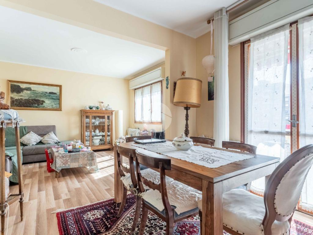 Apartamento T3 em Milan, Italy N.º 386053